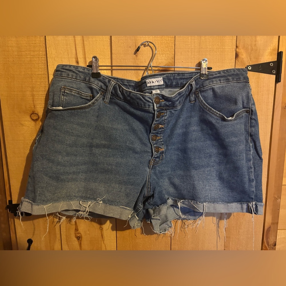 Ava &Viv denim shorts size 24